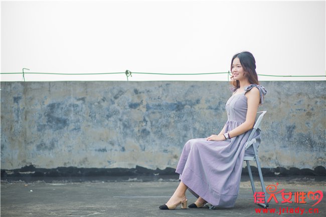 多维解读与观点碰撞，落魄农村媳的社会现象分析